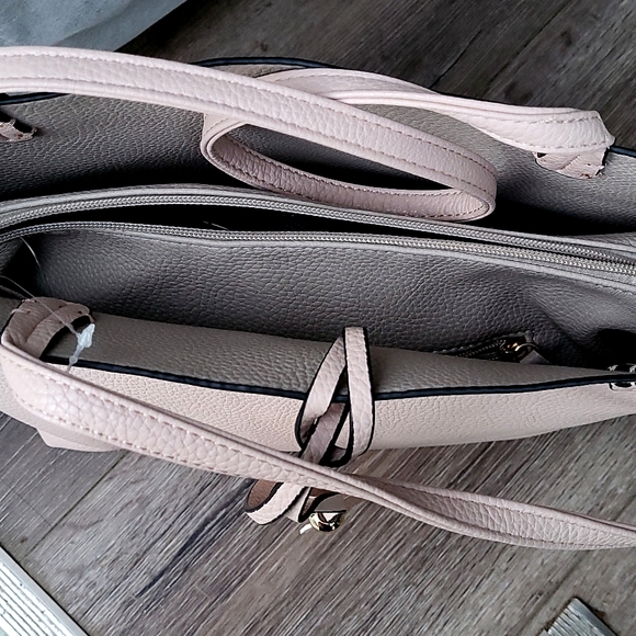 Two in One blush purse - Picture 6 of 11